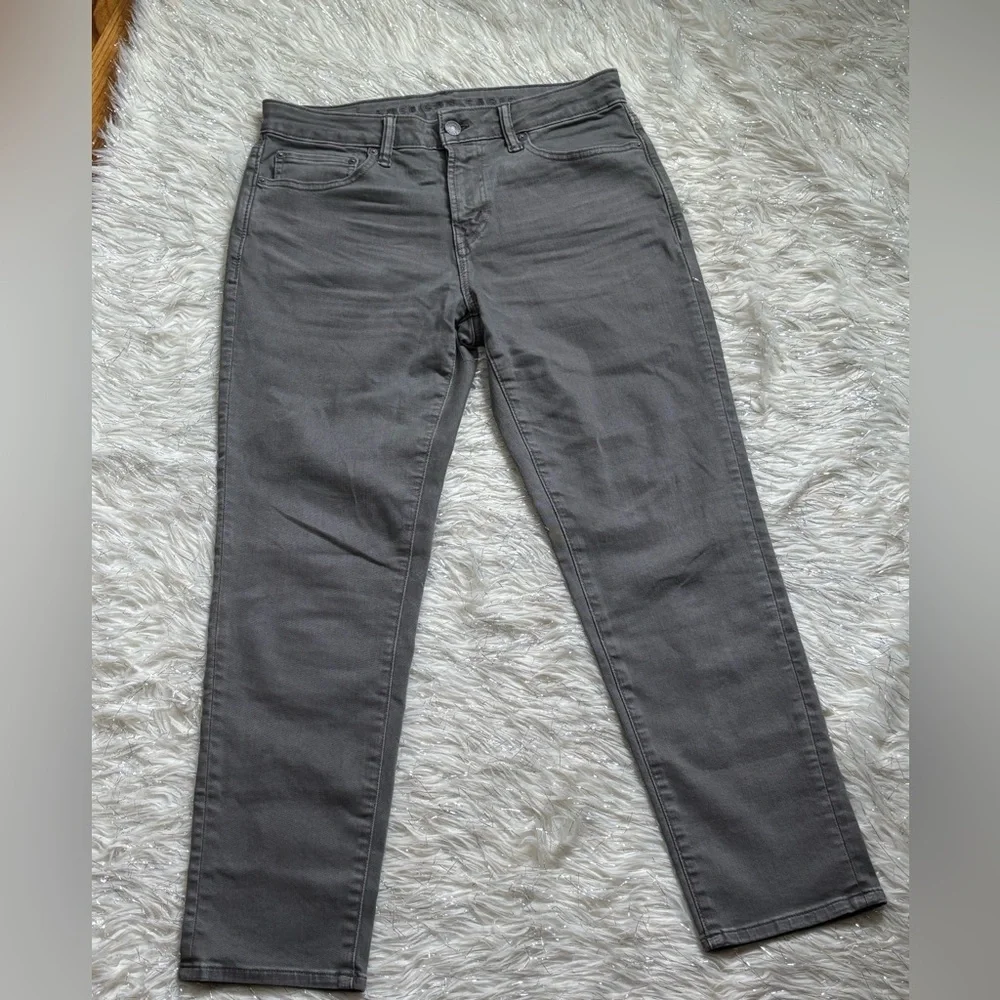 American Eagle Men’s AirFlex Athletic Fit Low waisted Gray Jeans Size 30x30